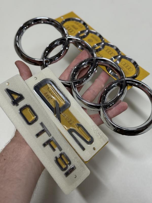 Q2-40 TFSI Krom Bagaj Yazısı ve Audi Krom Panjur ve Bagaj Arması Seti 3’lü 3M 3D ABS