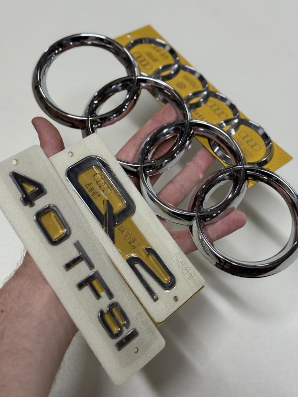 Q2-40 TFSI Krom Bagaj Yazısı ve Audi Krom Panjur ve Bagaj Arması Seti 3’lü 3M 3D ABS