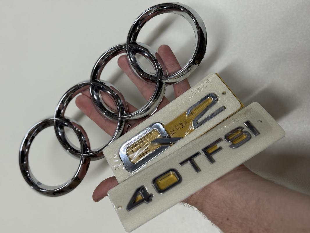 Q2-40 TFSI Krom Bagaj Yazısı ve Audi Krom Panjur Arması Seti 3’lü 3M 3D ABS