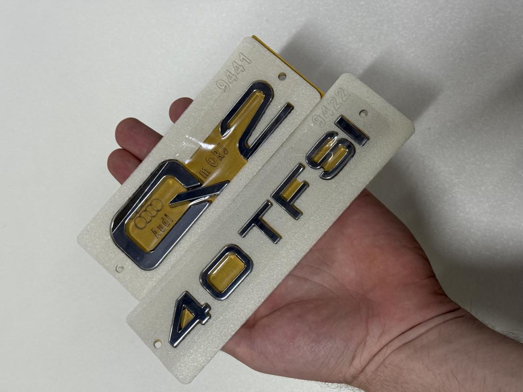 Q2 ve 40 TFSI Krom Bagaj Yazısı Seti 2’li 3M 3D ABS Arma Logo