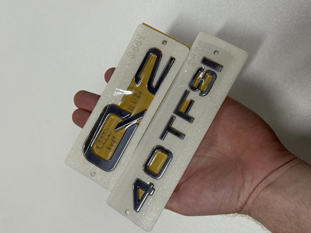 Q2 ve 40 TFSI Krom Bagaj Yazısı Seti 2’li 3M 3D ABS Arma Logo