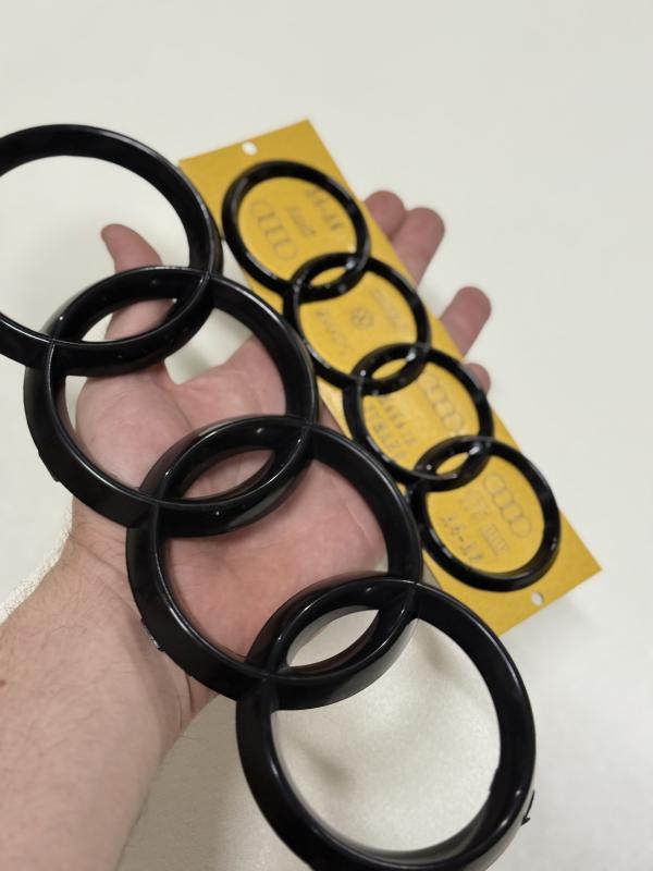 Audi Piano Black Panjur ve Bagaj Arması (275mm-175mm)