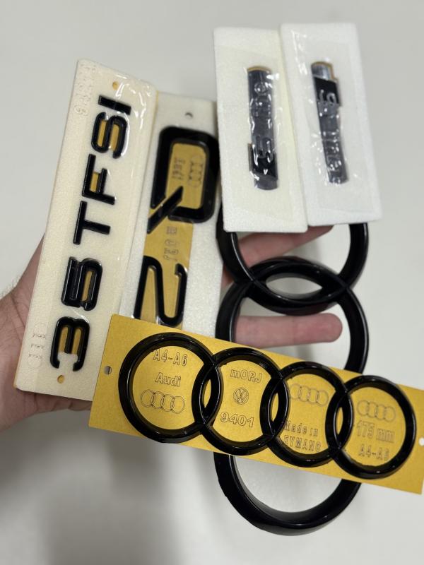 Q2-35 TFSI Piano Black Bagaj Yazısı-AudiPanjur-Bagaj Arması-SLineKrom-Piano Black Çamurluk Arma Set