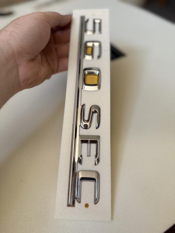 560 SEC Krom Bagaj Yazısı 3M 3D ABS Logo Arma