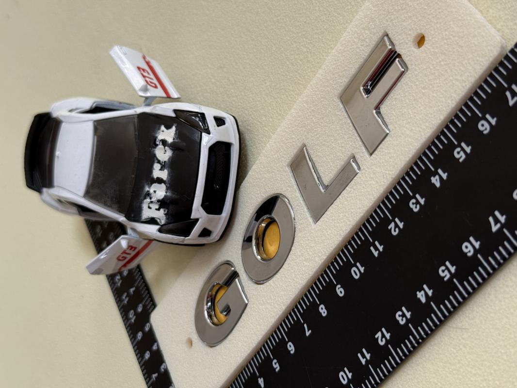 Golf Krom İtalik (Yassı) Model Bagaj Yazısı 3M 3D ABS