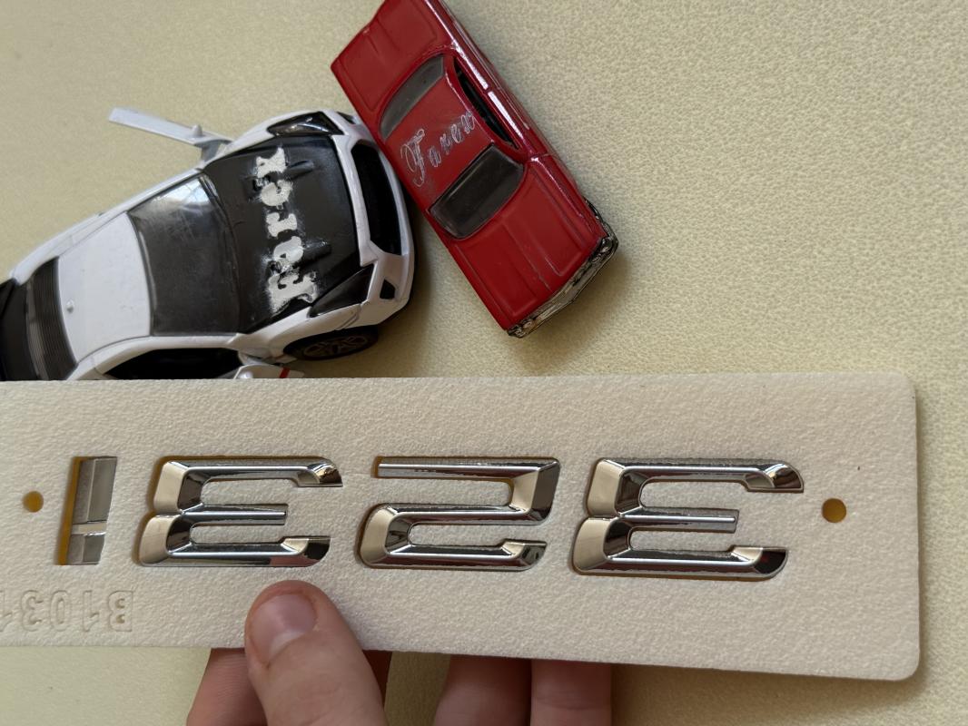 323i Krom Bagaj Yazısı 3M 3D ABS