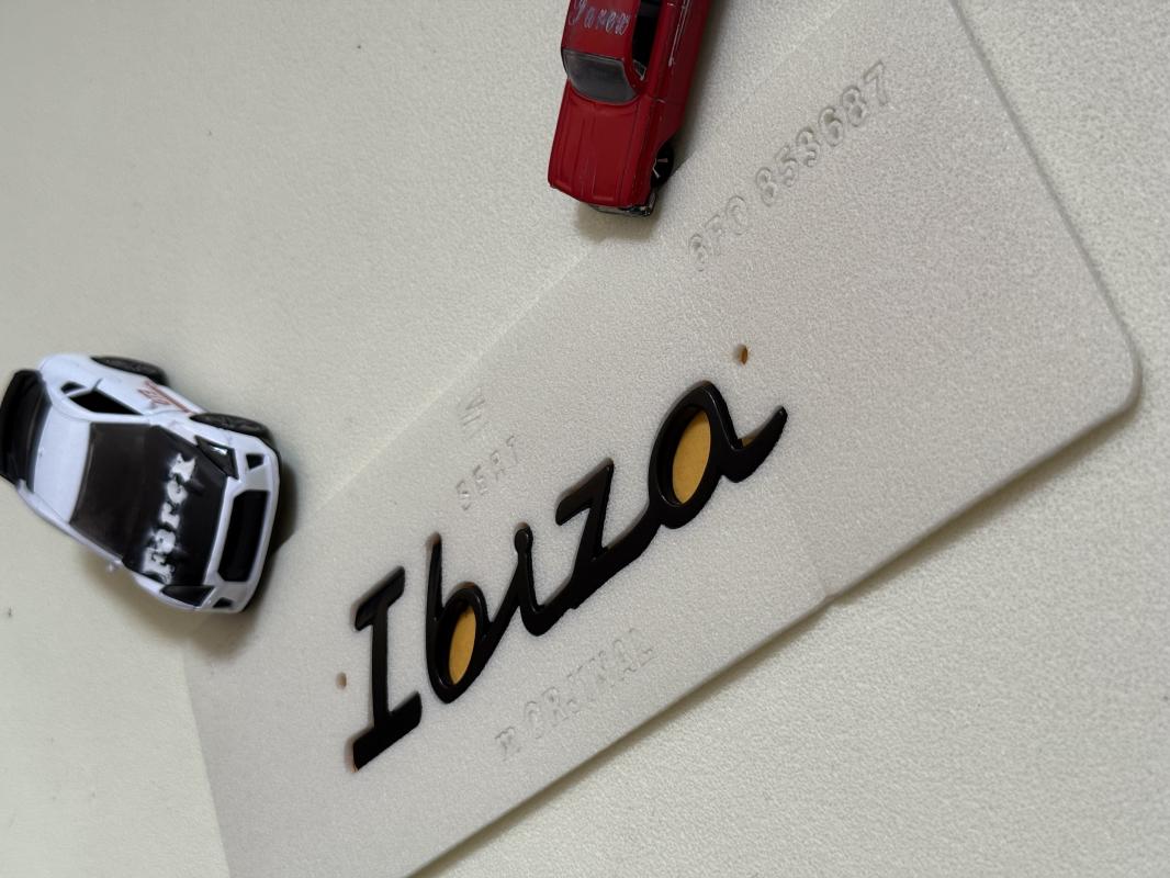 Ibiza İmza Model Piano Black Bagaj Yazısı 3M 3D ABS