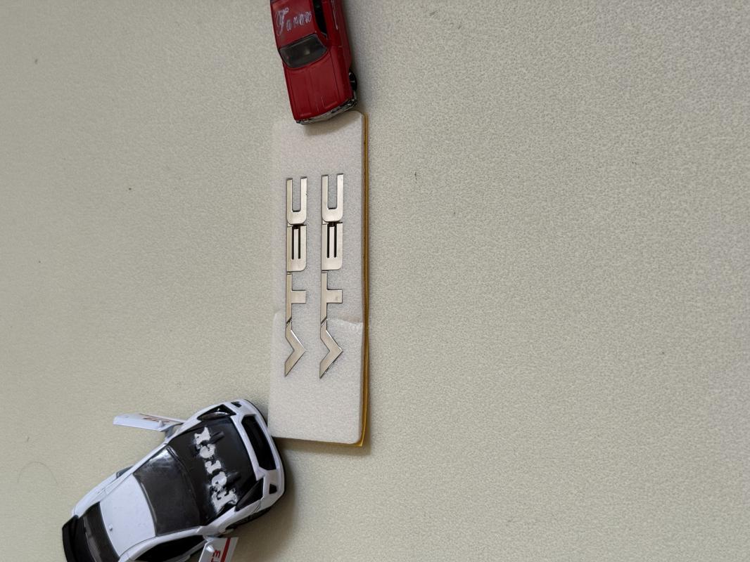 Vtec Krom Çamurluk Arması Seti 2’li 3M 3D ABS