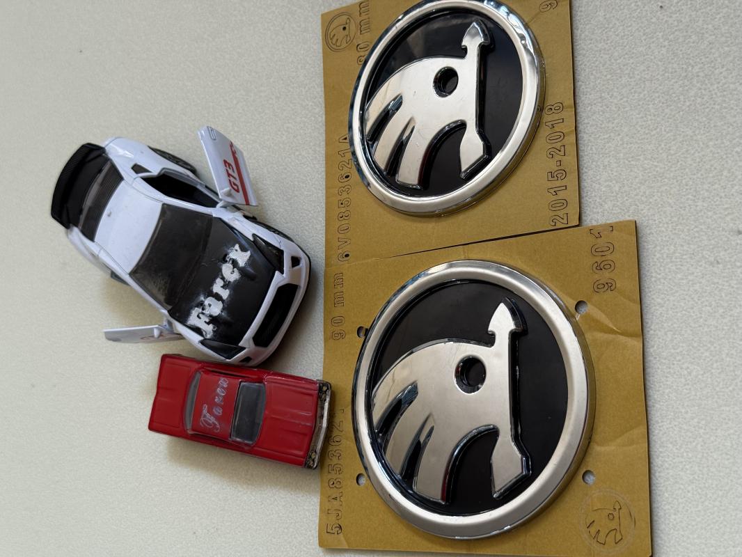 Skoda Bagaj ve Panjur Arması Seti 8cm-9cm 2’li 3M 3D ABS
