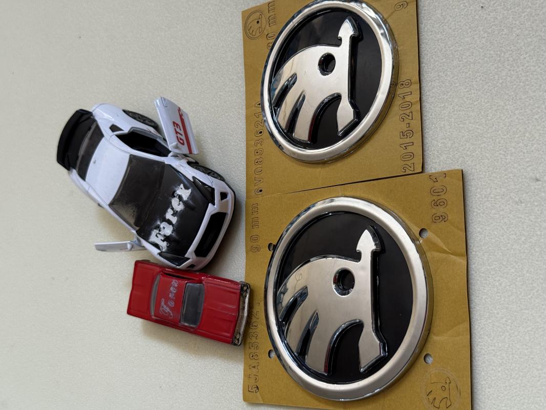 Skoda Bagaj ve Panjur Arması Seti 8cm-9cm 2’li 3M 3D ABS