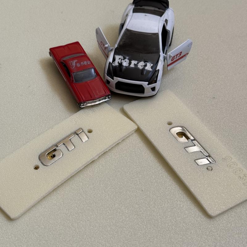 Gti Krom Çamurluk Arması Seti 2’li 3M 3D ABS