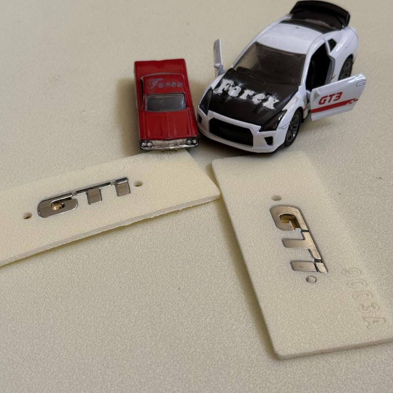 Gti Krom Çamurluk Arması Seti 2’li 3M 3D ABS