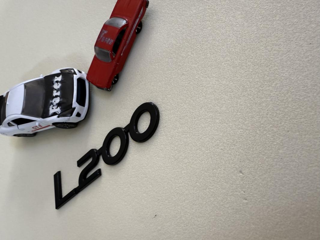 L200 Piano Black Bagaj Yazısı 3M 3D ABS