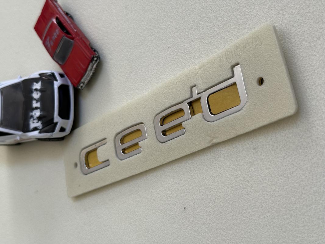 Ceed Krom Bagaj Yazısı 3M 3D ABS