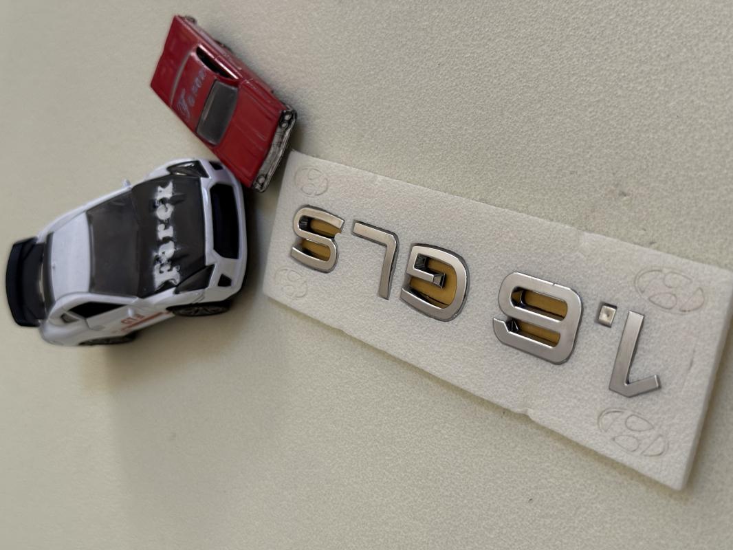 1.6 GLS Krom Bagaj Yazısı 3M 3D ABS