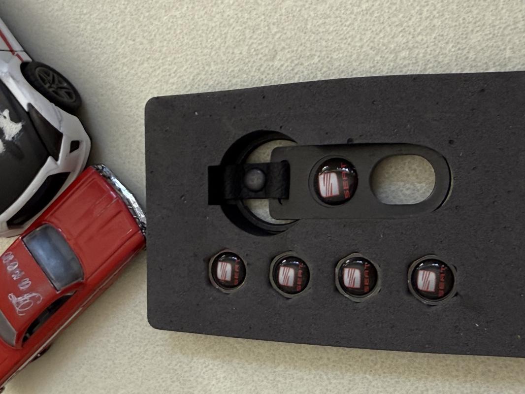 Seat Sipob Kapağı ve Anahtarlık Seti 3M 3D ABS