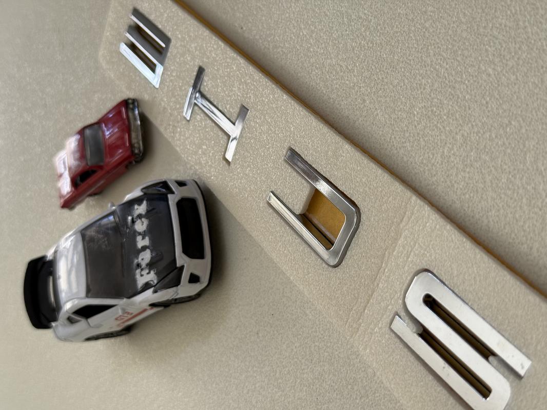Porsche Krom Boşluklu Bagaj Yazısı 3M 3D ABS