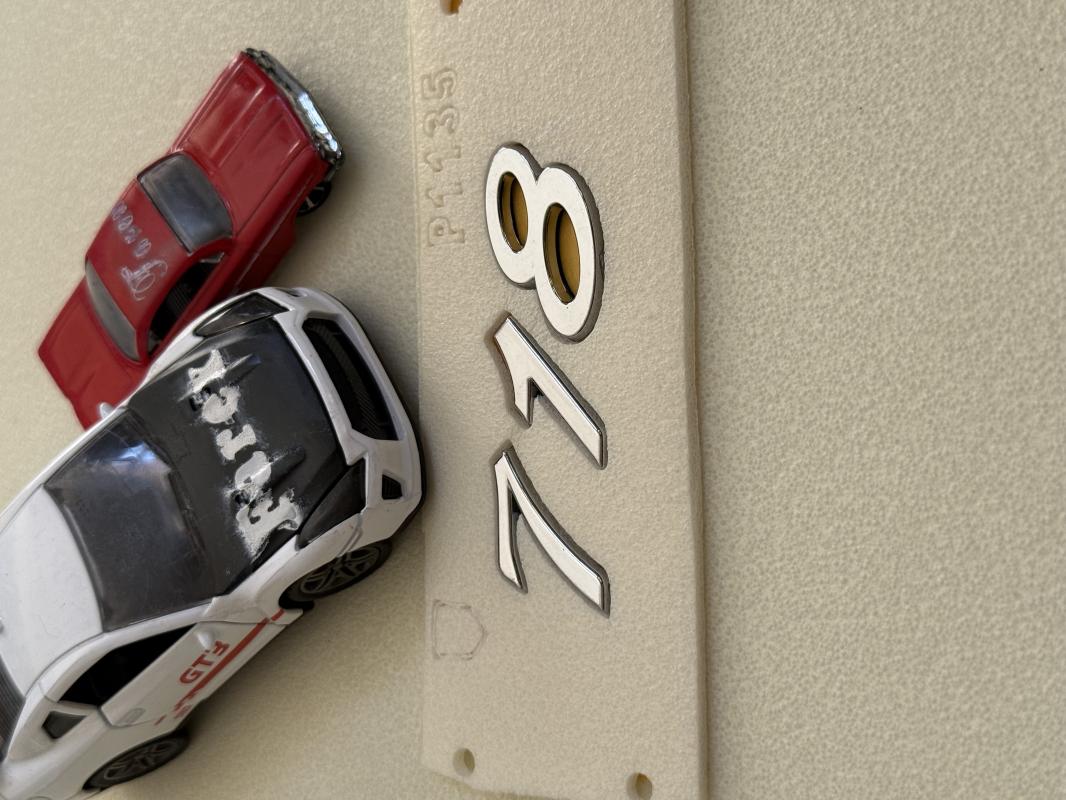 718 ( Porsche ) Krom Bagaj Yazısı 3M 3D ABS