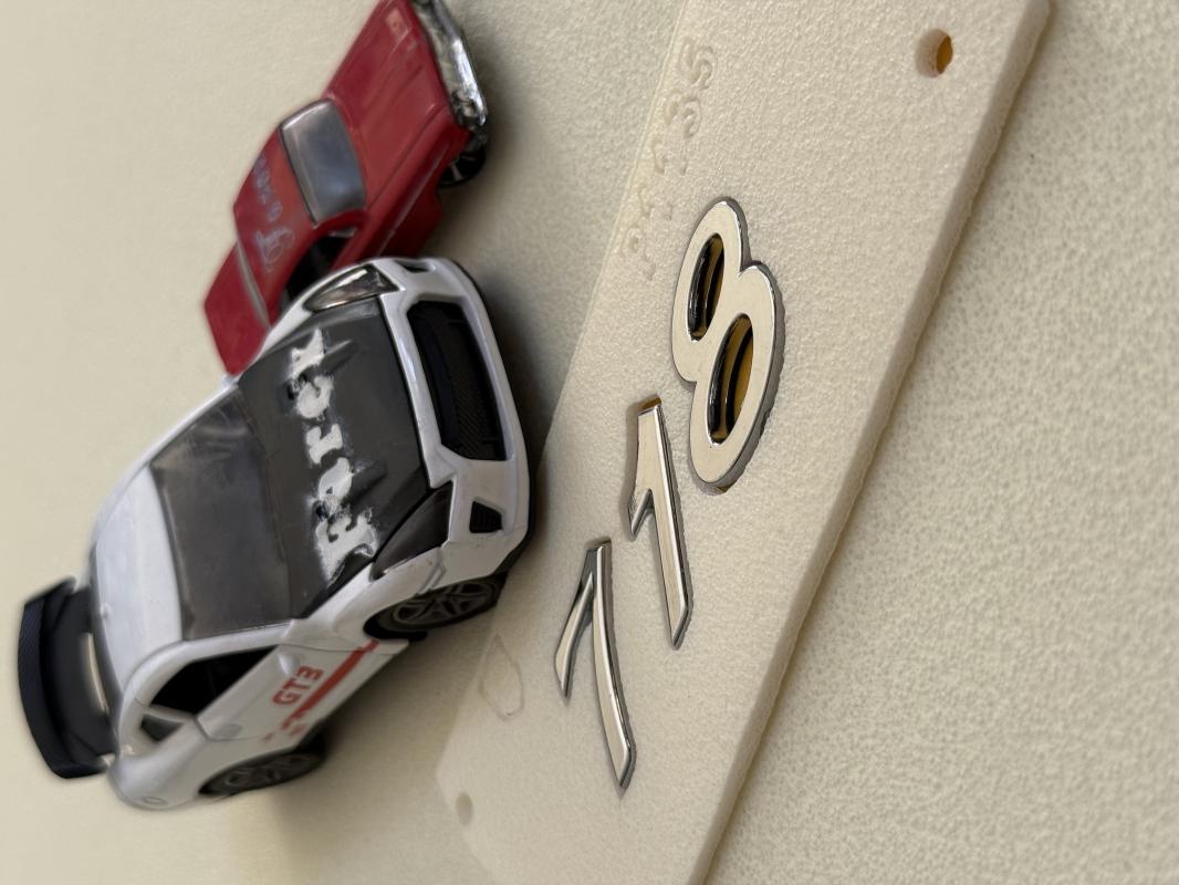 718 ( Porsche ) Krom Bagaj Yazısı 3M 3D ABS