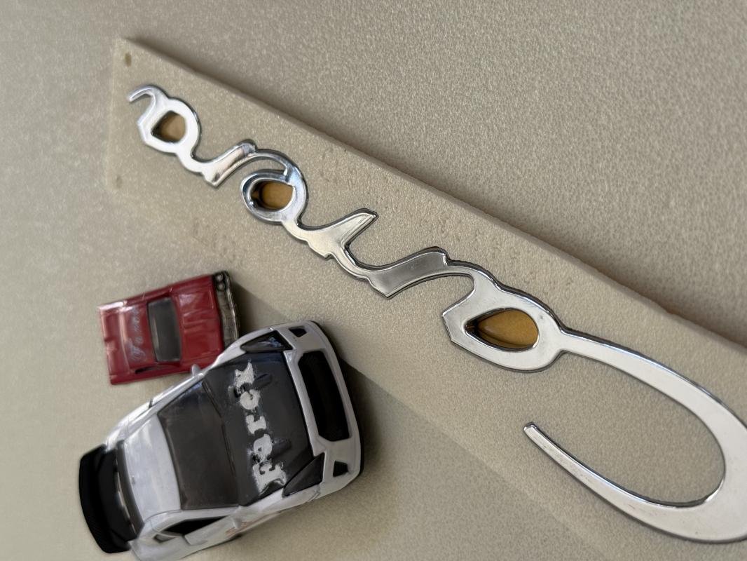 Carrera ( Porsche ) Büyük Boy Krom Bagaj Yazısı 3M 3D ABS