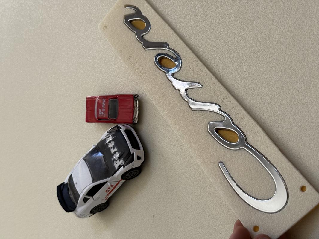 Carrera ( Porsche ) Büyük Boy Krom Bagaj Yazısı 3M 3D ABS