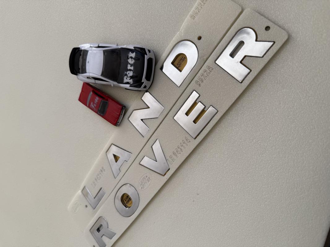 Land Rover Krom Bagaj Yazısı 3M 3D ABS