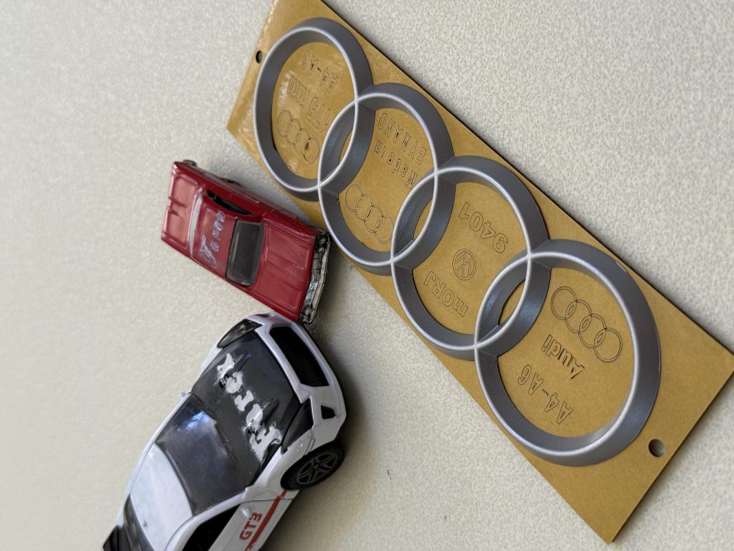 Audi Gri Bagaj Arması 3M 3D ABS