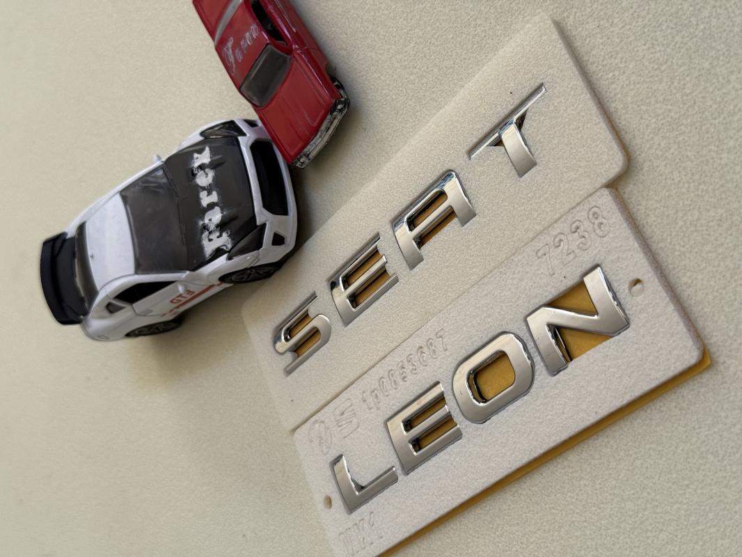 Seat ve Leon Krom Bagaj Yazısı Seti 2’li 3M 3D ABS