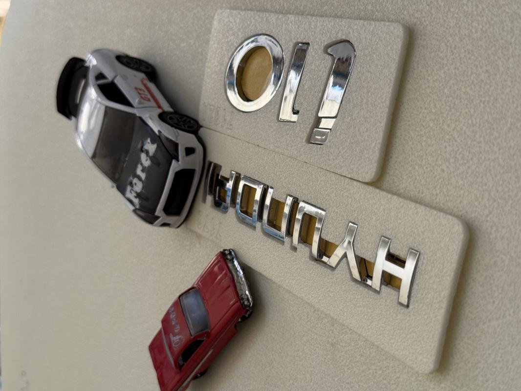 Hyundai ve i10 Krom Bagaj Yazısı Seti 2’li 3M 3D ABS