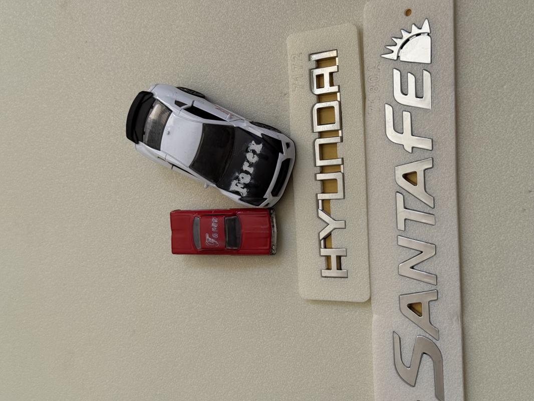 Hyundai ve SantaFe Krom Bagaj Yazısı Seti 2’li 3M 3D ABS
