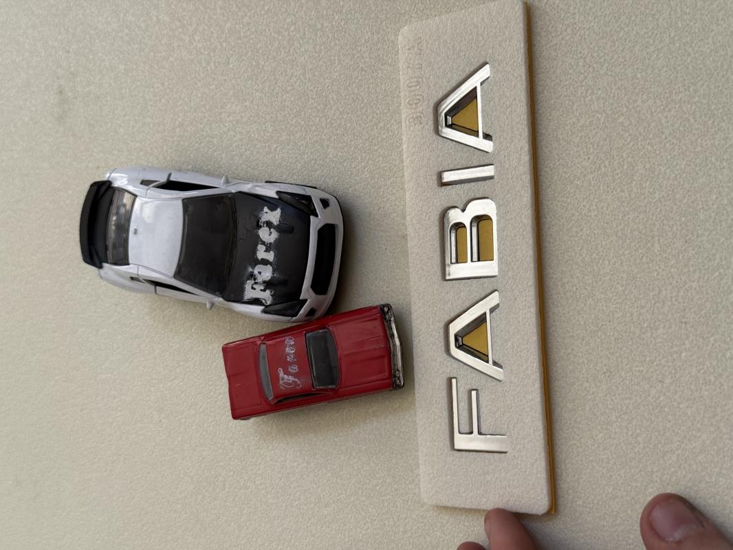 Fabia Krom Bagaj Yazısı 3M 3D ABS