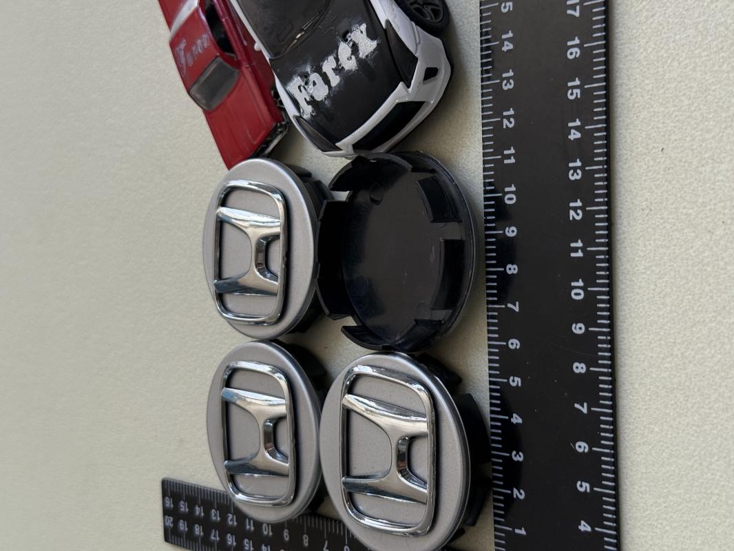 Honda Gri Jant Arması Seti 4’lü 3M 3D ABS (56-52mm)