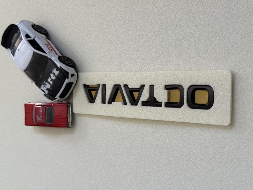 Skoda Octavia Piano Black Bagaj Yazısı 3M 3D ABS