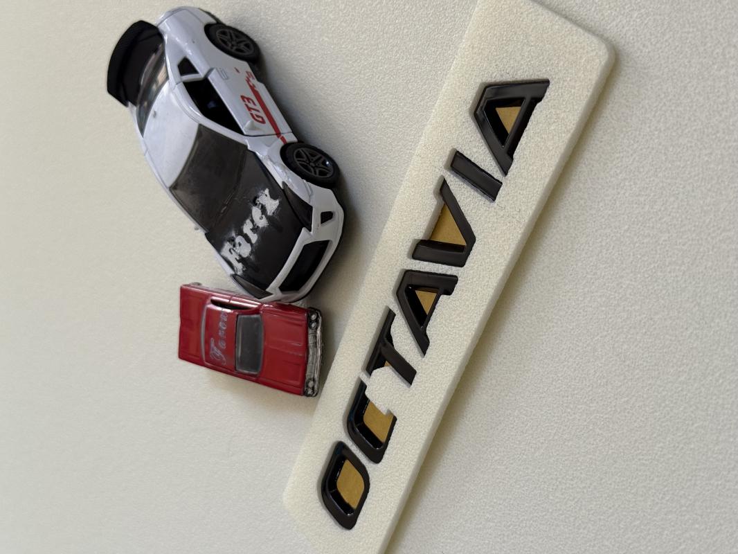 Skoda Octavia Piano Black Bagaj Yazısı 3M 3D ABS