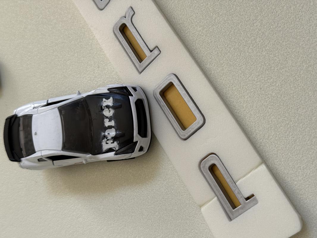 Porsche Yeni Nesil Boşluklu Gri Bagaj Yazısı 3M 3D ABS