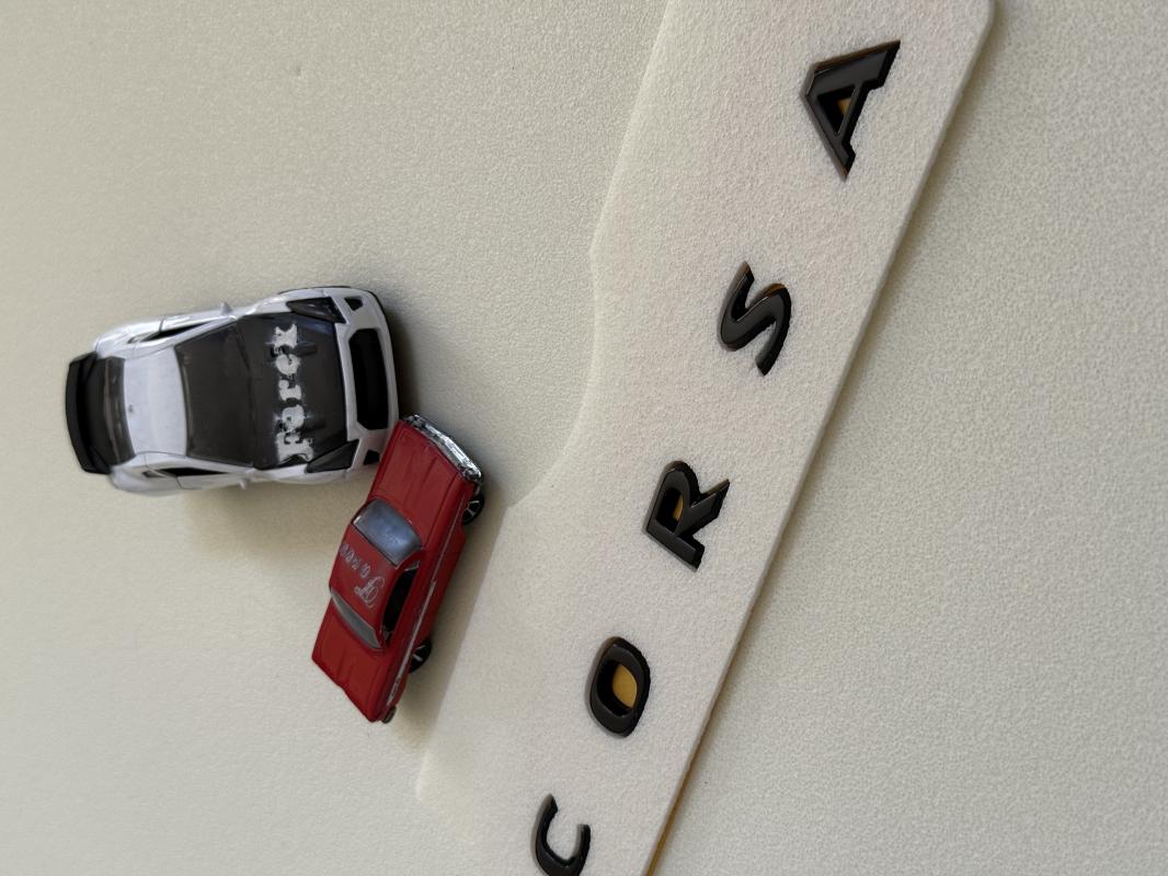 Corsa Boşluklu Piano Black Bagaj Yazısı 3M 3D ABS