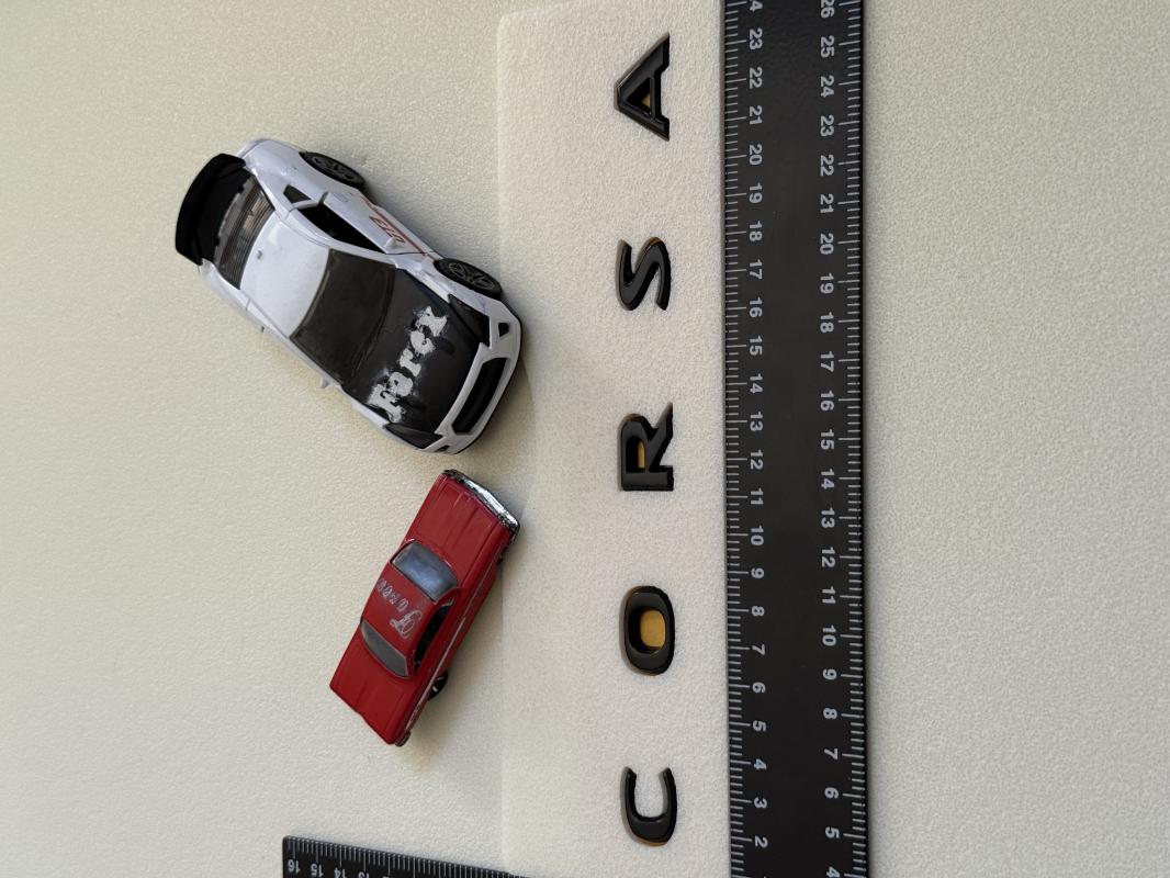 Corsa Boşluklu Piano Black Bagaj Yazısı 3M 3D ABS