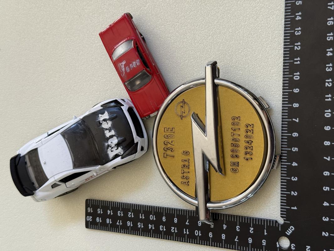 Opel Astra Bagaj Arması 3M 3D ABS