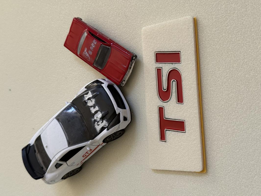 Volkswagen TSI Büyük Boy Kırmızı Bagaj Yazısı 3M 3D ABS