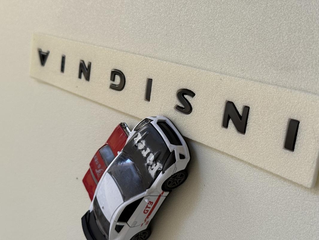 Insignia Piano Black Boşluklu Yeni Nesil Bagaj Yazısı 3M 3DBAS