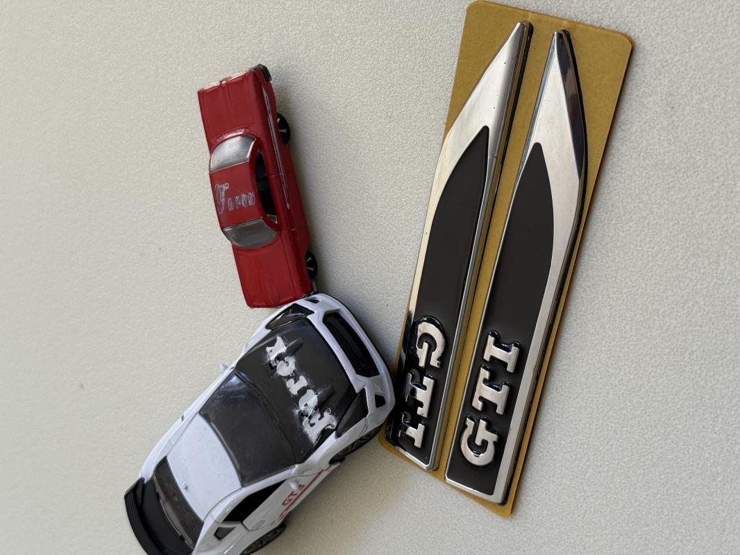 Volkswagen Piano Black GTI Bıçak Çamurluk Arması 3M 3D ABS