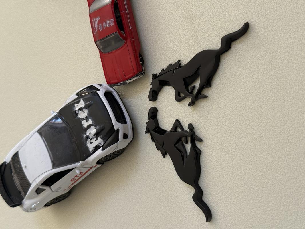 Ford Mustang Koşan At Çamurluk Arması Seti 2’li 3M 3D ABS