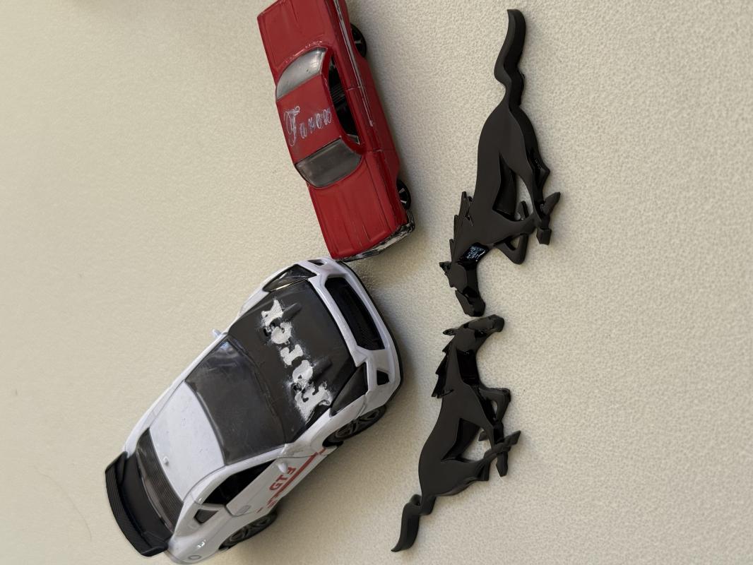 Ford Mustang Koşan At Çamurluk Arması Seti 2’li 3M 3D ABS