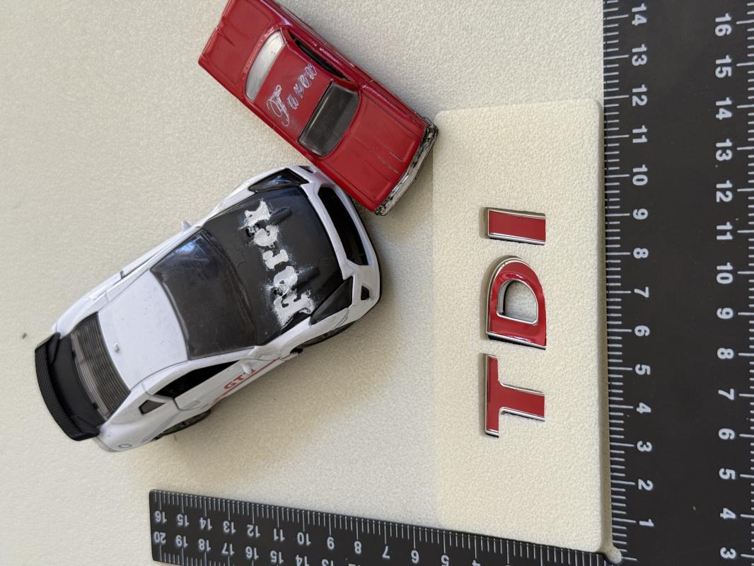 Volkswagen TDI Kırmızı Bagaj Yazısı 3M 3D ABS
