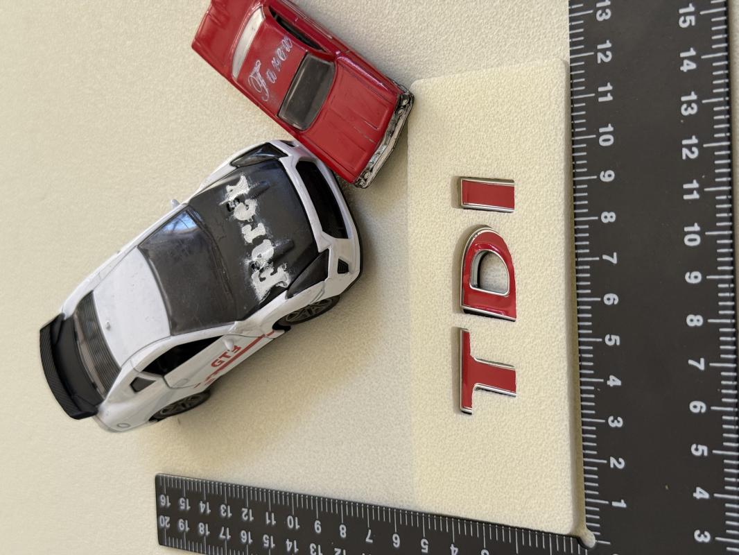 Volkswagen TDI Kırmızı Bagaj Yazısı 3M 3D ABS