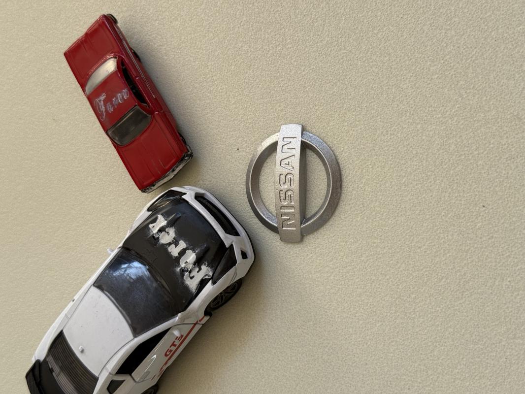 Nissan Gri Direksiyon Arması 3M 3D ABS