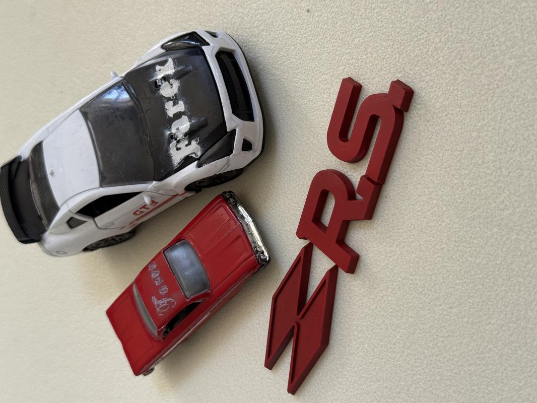 Renault RS Kırmızı Bagaj Arması Bayraklı 3M 3D ABS