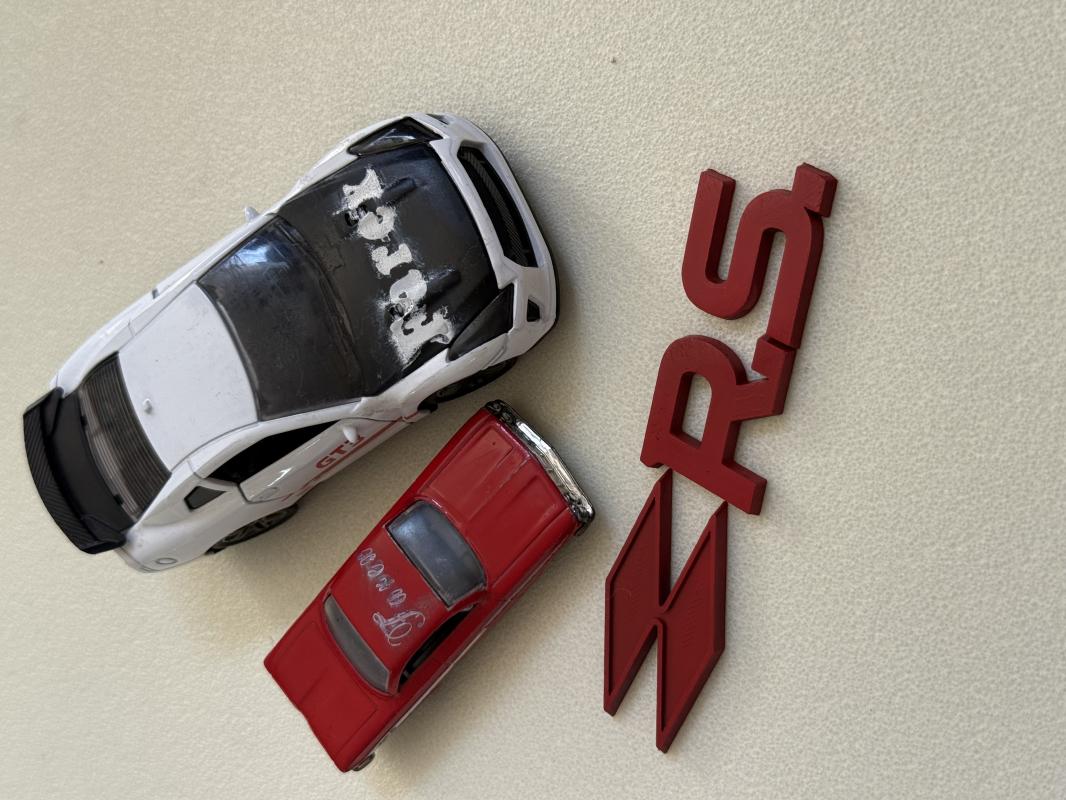 Renault RS Kırmızı Bagaj Arması Bayraklı 3M 3D ABS