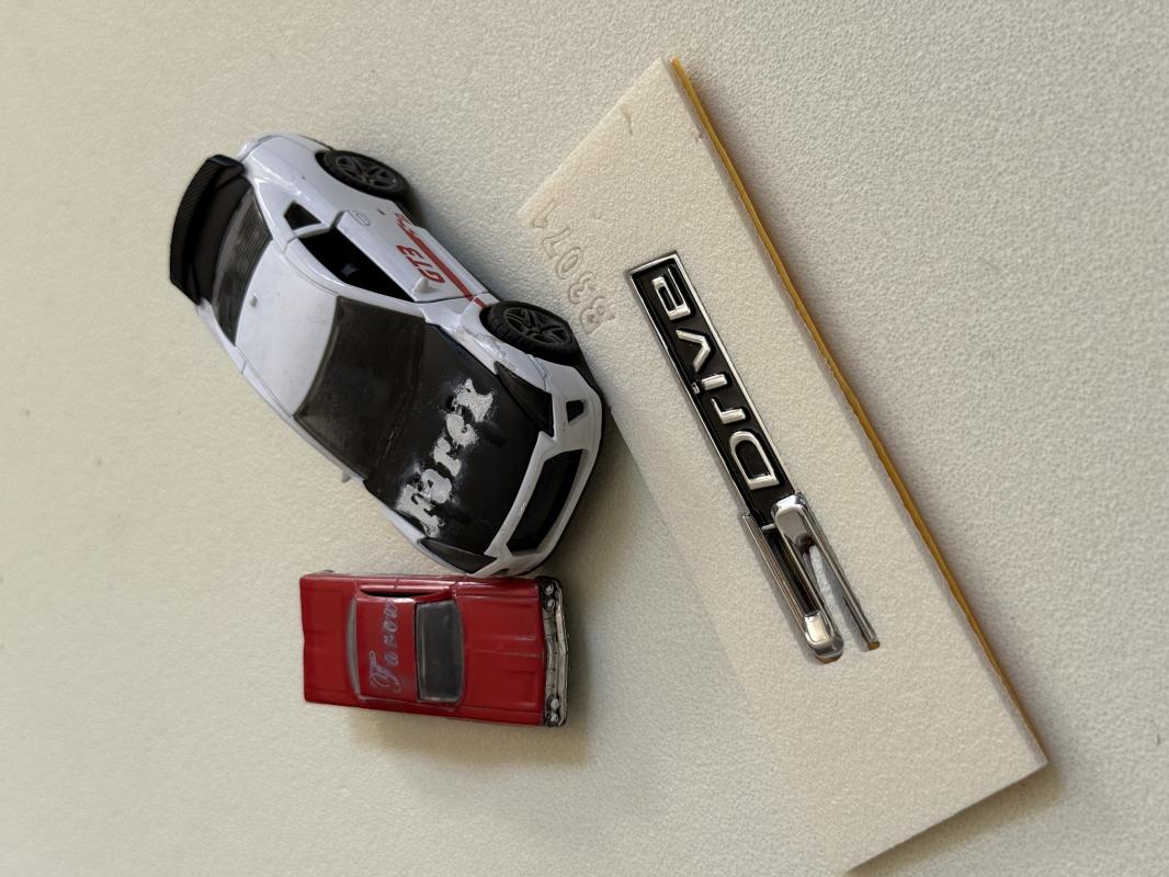 Bmw S Drive Piano Black Bagaj Yazısı 3M 3D ABS