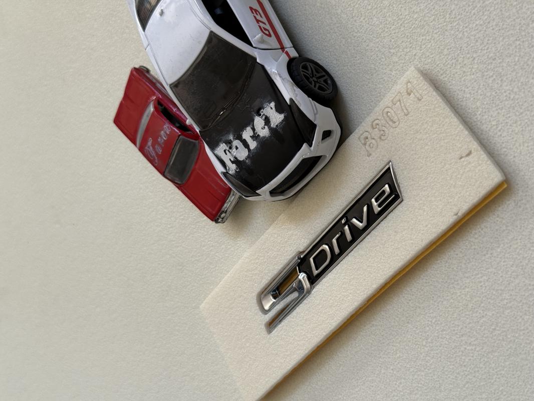 Bmw S Drive Piano Black Bagaj Yazısı 3M 3D ABS